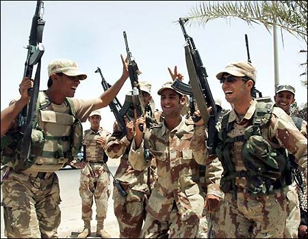 Forum Image: http://www.fhsclassmates.com/images/HappyIraqiSoldiers.jpg